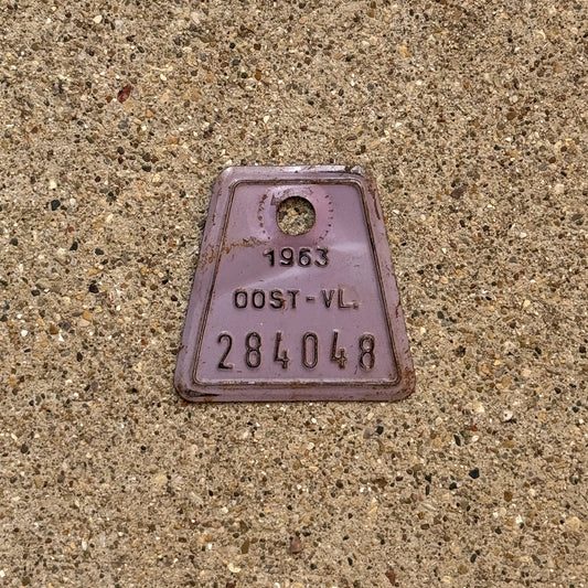 Photo of a 1963 Illinois Bicycle Auto Tag Garage Decor Vintage Oost-VL 284048