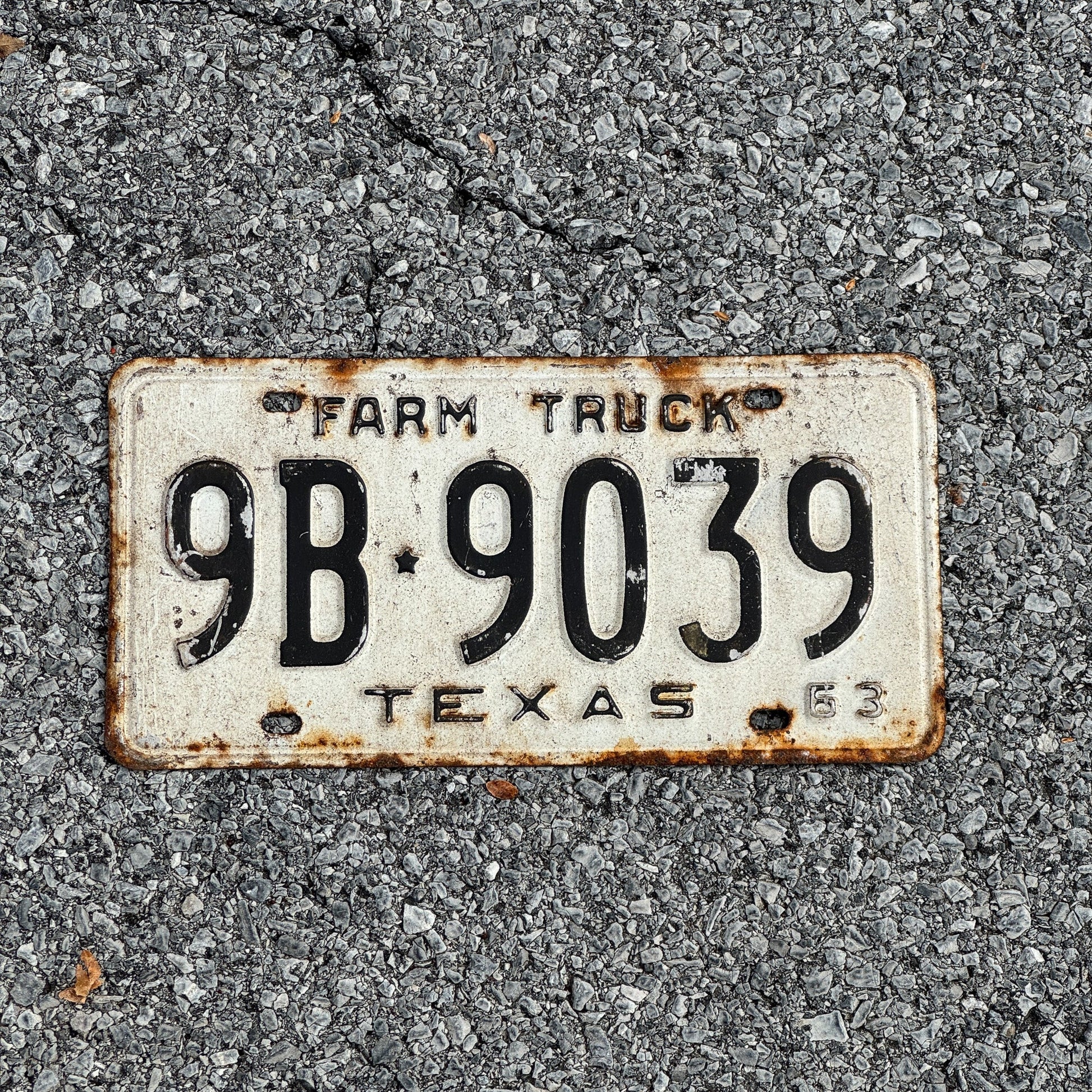 Photo of a 1963 Texas Farm Truck License Plate Auto Tag Garage Decor Vintage 9B 9039