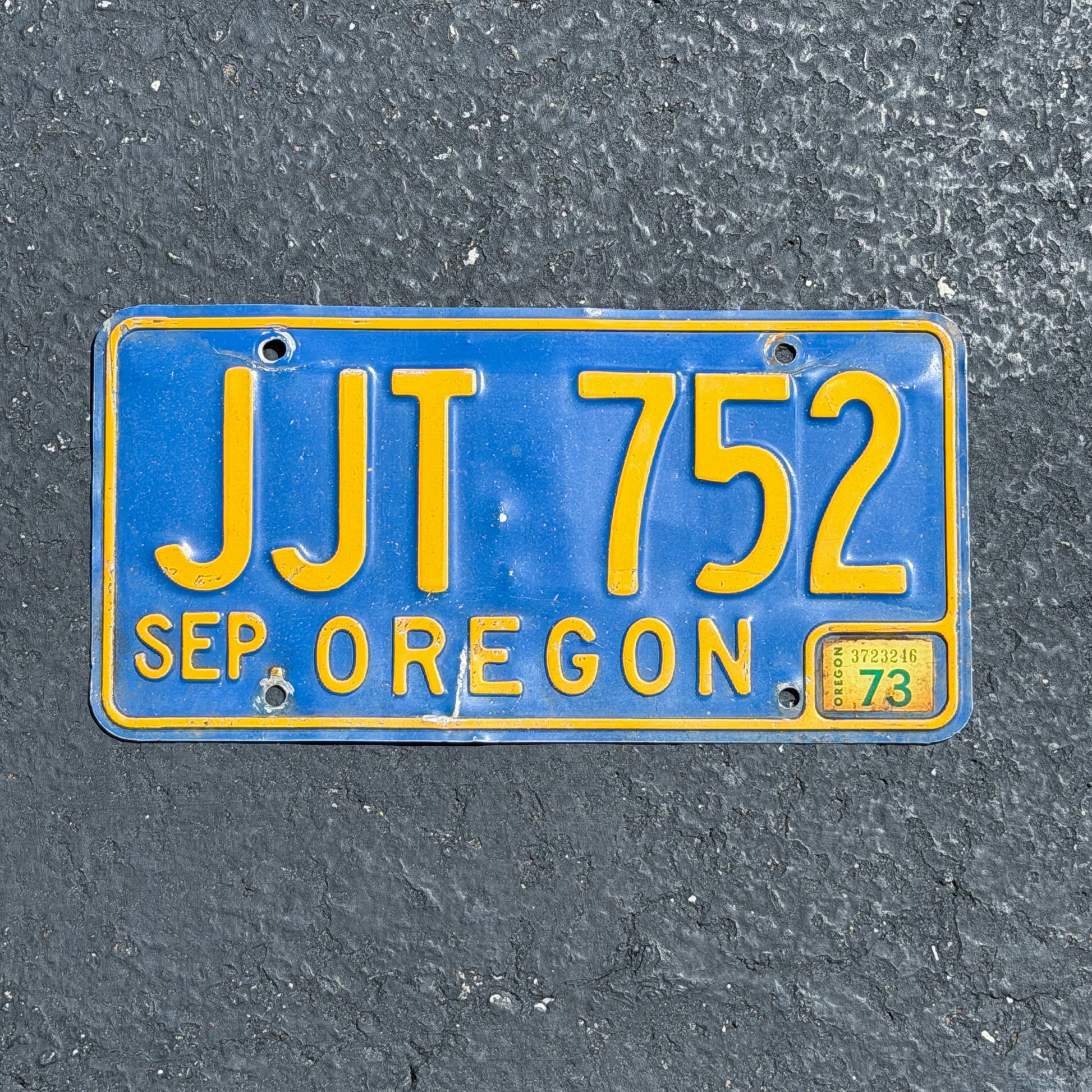 Photo of a 1964 1973 Oregon License Plate Auto Tag Garage Decor Vintage JJT 752 with original patina