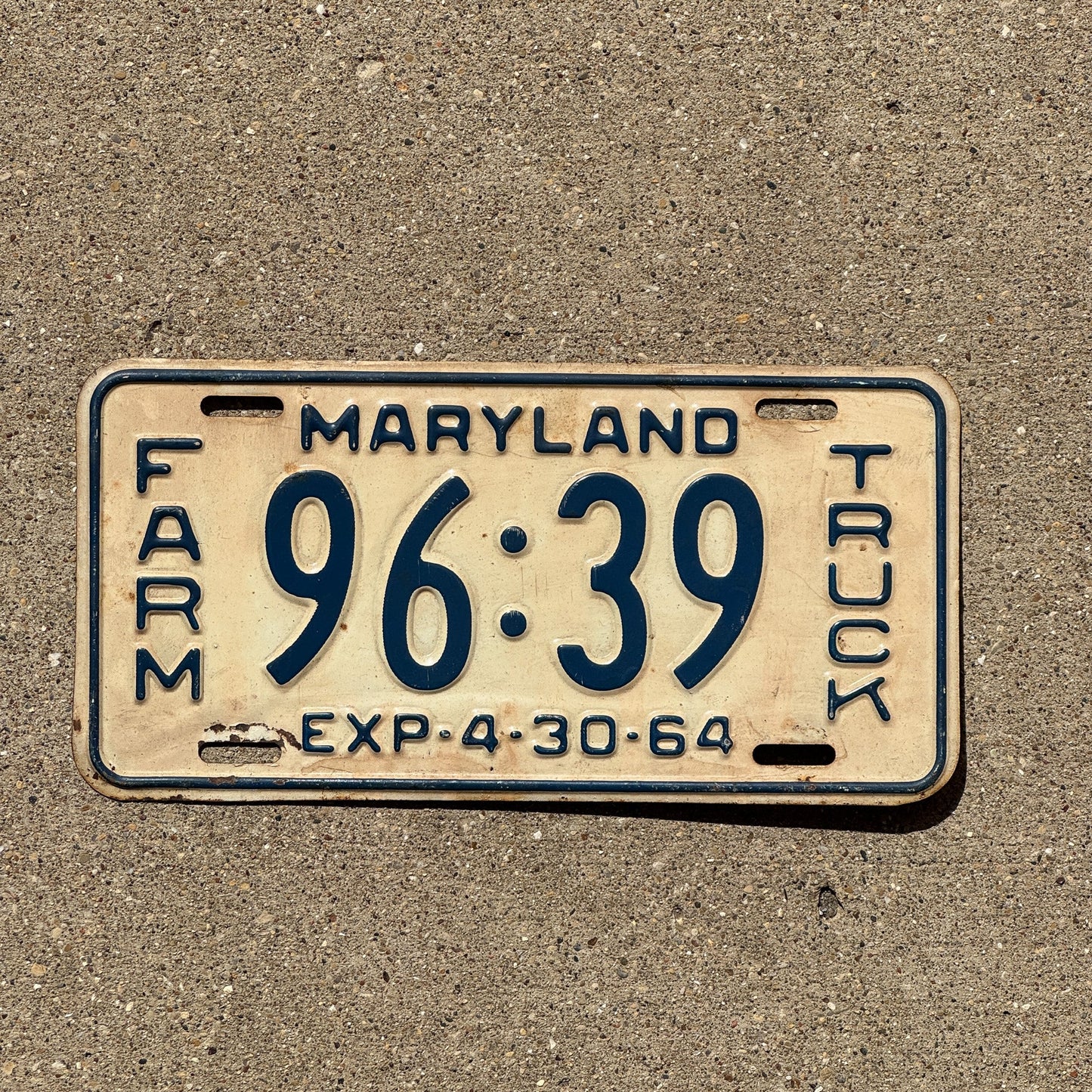 Photo of a 1964 Maryland FARM TRUCK License Plate Auto Tag Garage Decor Vintage 9639