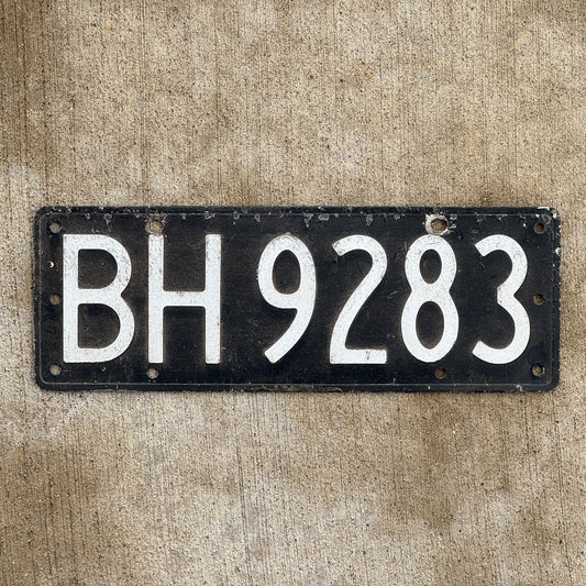 Photo of a 1964 New Zealand License Plate Auto Tag Garage Decor Vintage BH 9283 with original patina