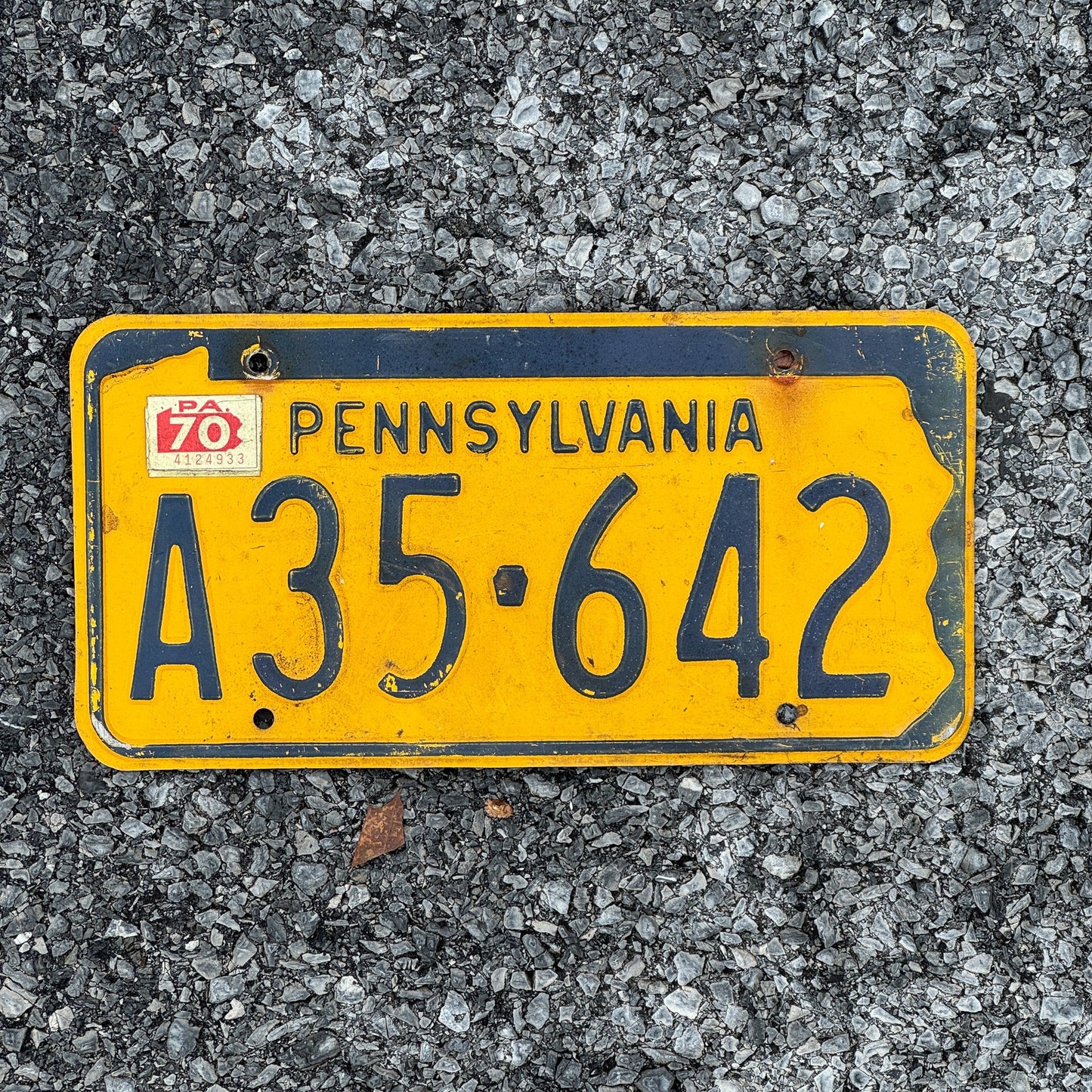 Photo of a 1965 1970 Pennsylvania License Plate Auto Tag Garage Decor Vintage A35 642