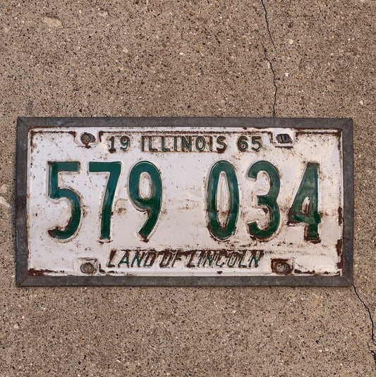 Photo of a 1965 Illinois License Plate Auto Tag Garage Decor Vintage 579 034