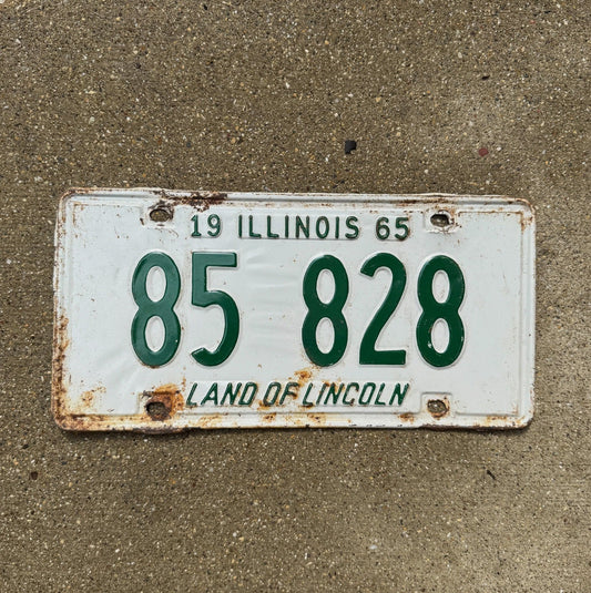 Photo of a 1965 Illinois License Plate Auto Tag Garage Decor Vintage 85828