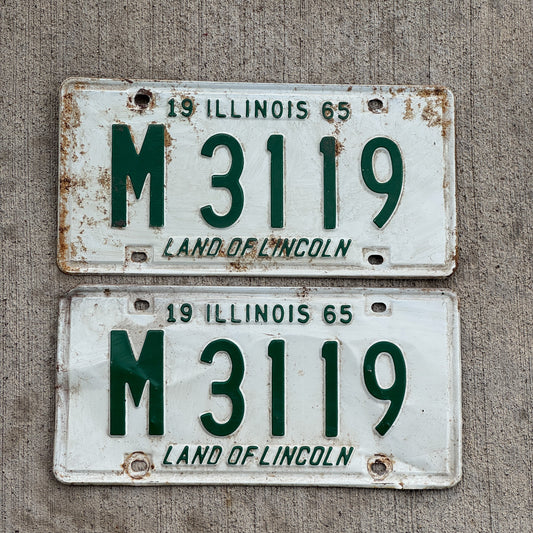 Photo of a 1965 Illinois Municipal License Plate Pair Auto Tag Garage Decor Vintage M 3119 with original patina