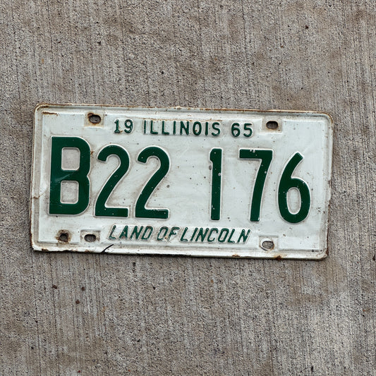 Photo of a 1965 Illinois Truck License Plate Auto Tag Garage Decor Vintage B 22 176 with original patina