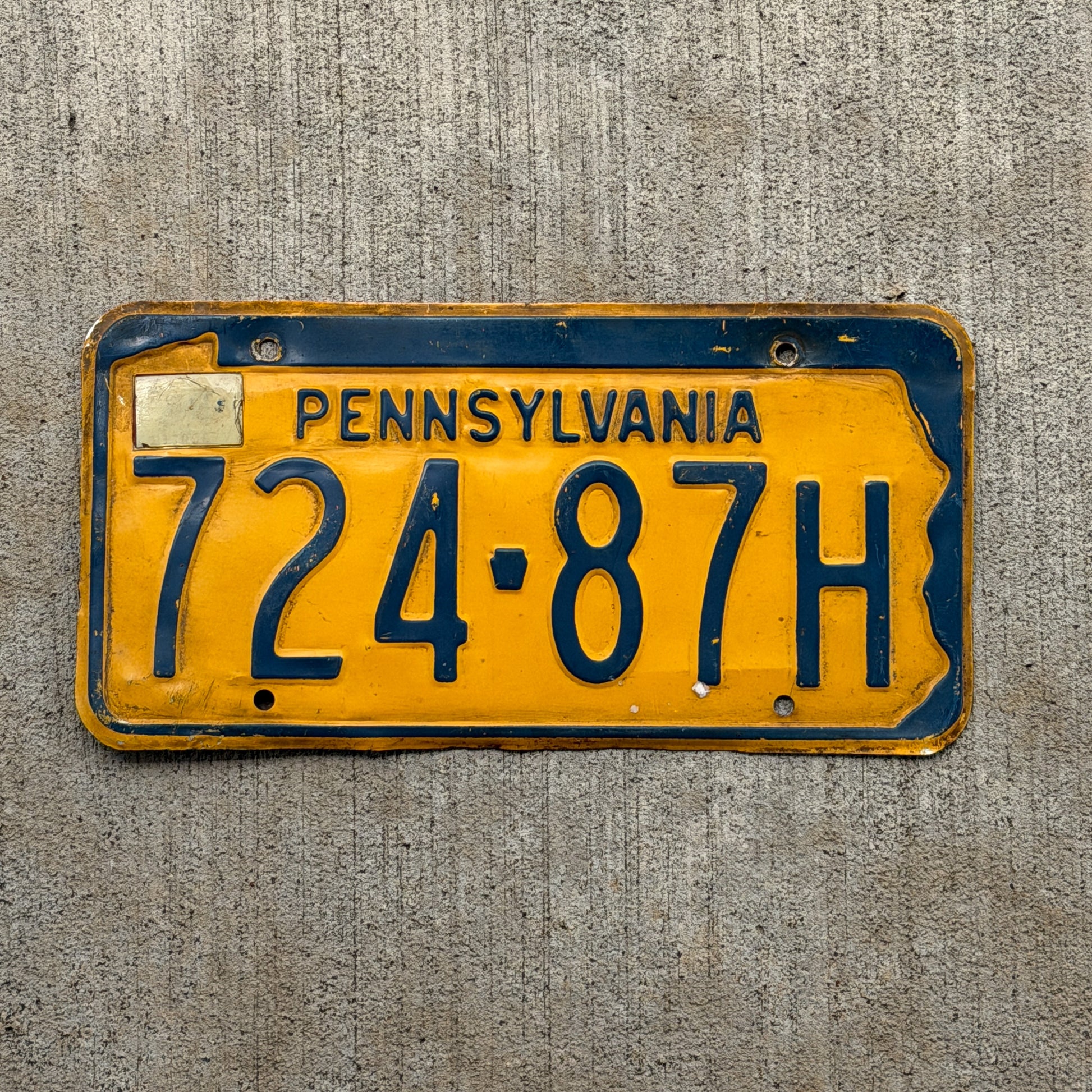 Photo of a 1965 Pennsylvania License Plate Auto Tag Garage Decor Vintage 724 87 H with original patina