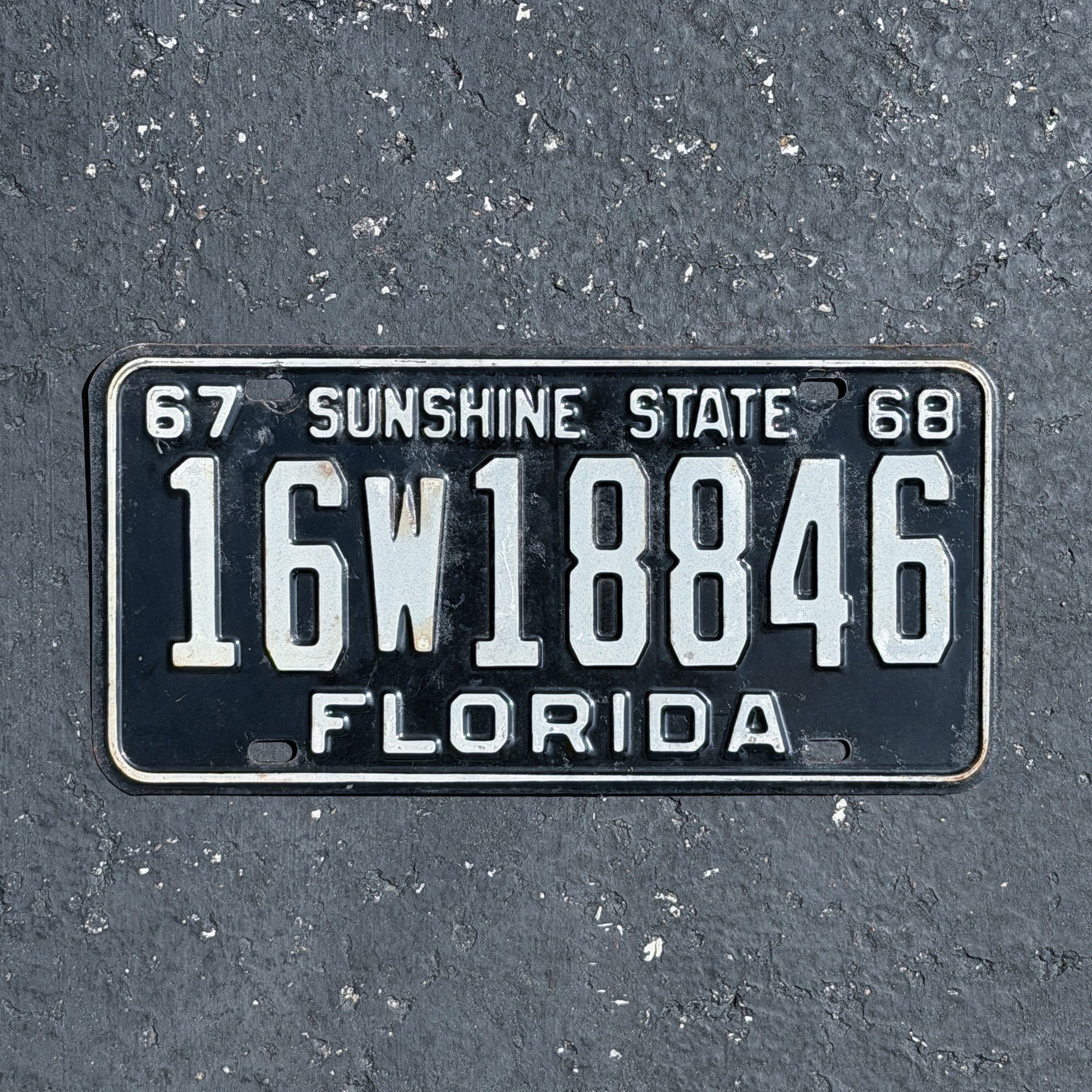 Photo of a 1967 1968 Florida License Plate Auto Tag Garage Decor Vintage 16 W 18846 with original patina