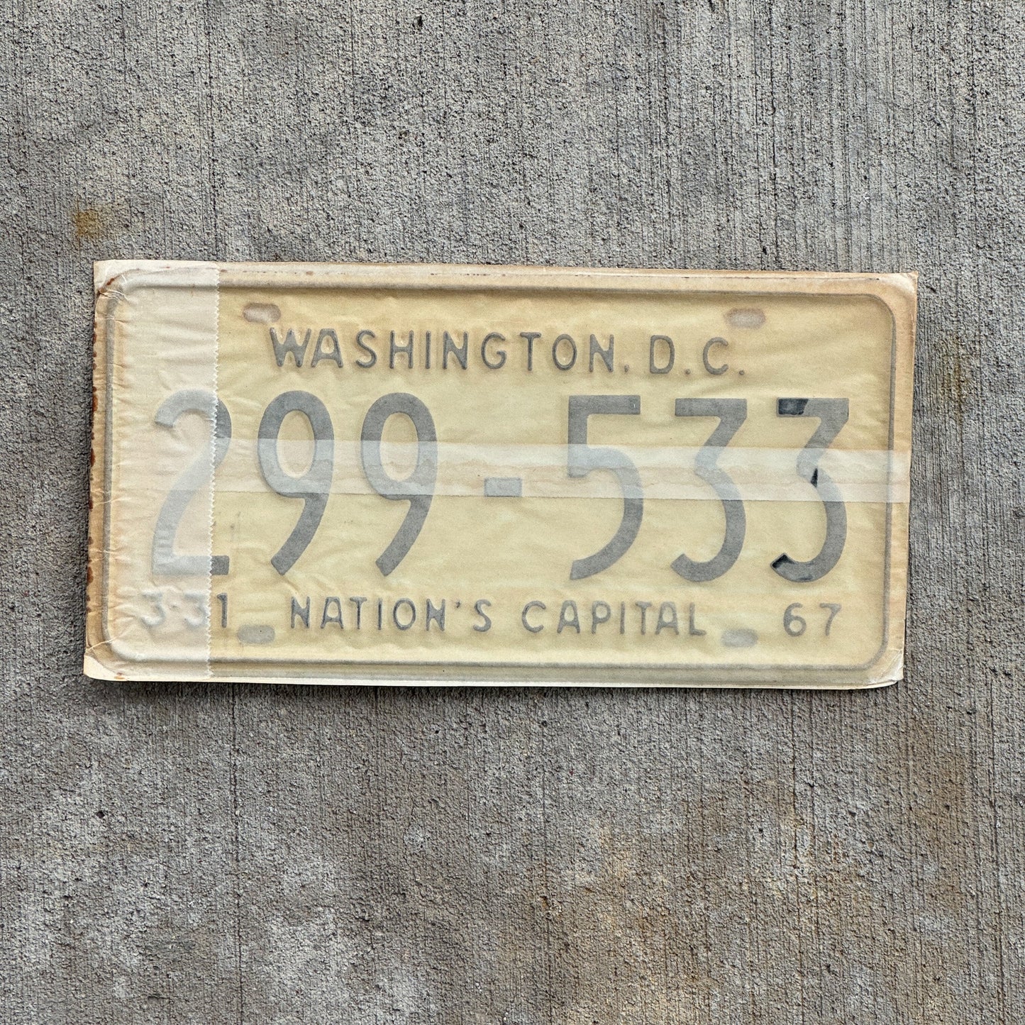 Photo of a 1967 1968 Washington DC License Plate Pair Auto Tag Garage Decor Vintage with Envelope 299 533 with original patina