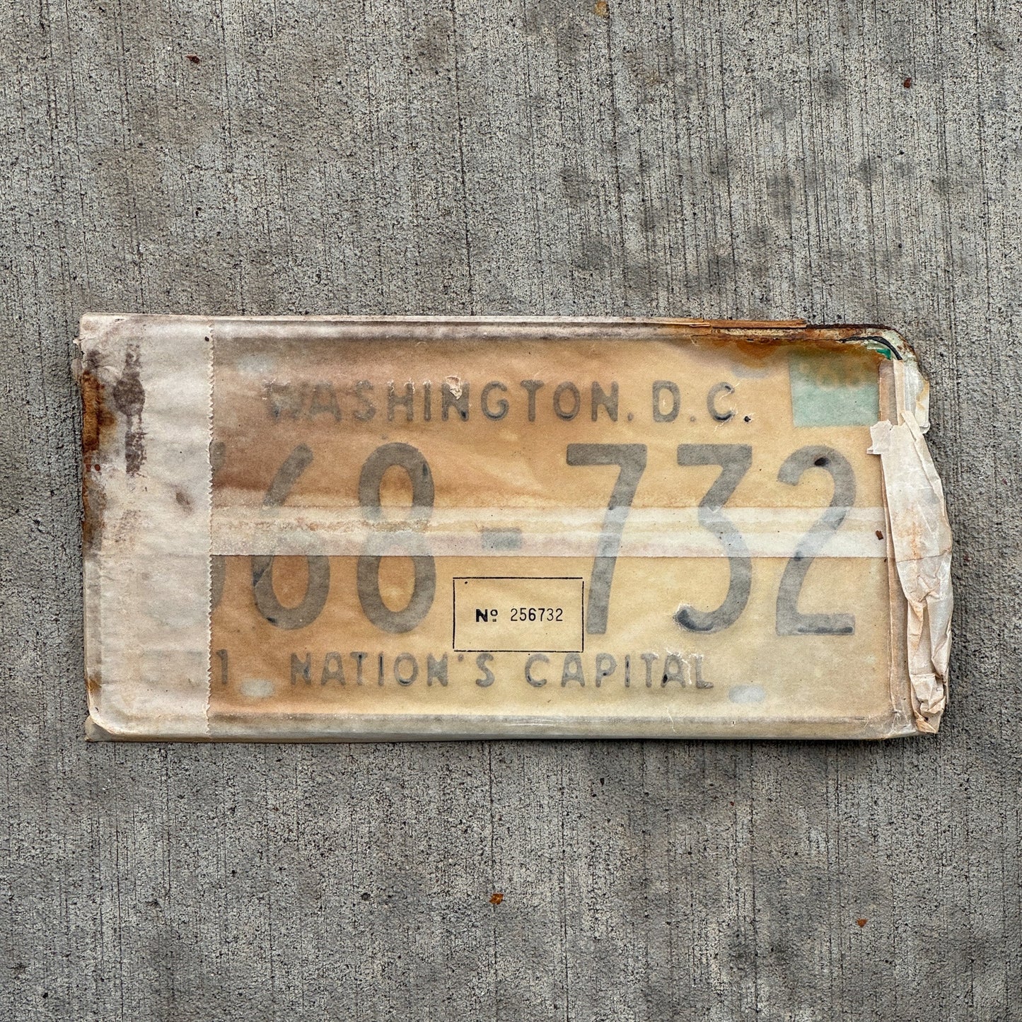 Photo of a 1967 1968 Washington DC License Plate Pair Auto Tag Garage Decor Vintage with Envelope 368 732 with original patina