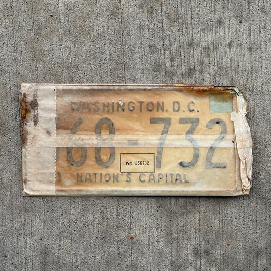 Photo of a 1967 1968 Washington DC License Plate Pair Auto Tag Garage Decor Vintage with Envelope 368 732 with original patina
