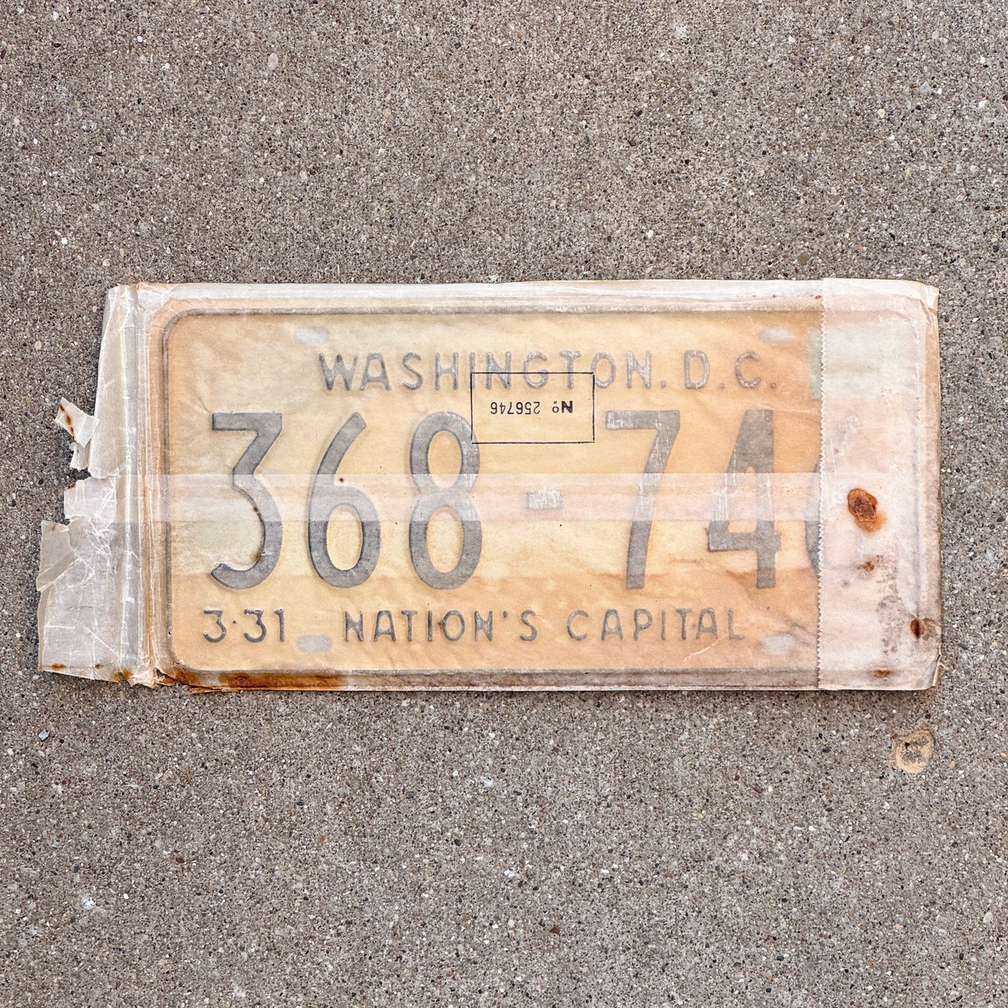 Photo of a 1967 1968 Washington DC License Plate Pair Auto Tag Garage Decor Vintage with Envelope 368 746 with original patina