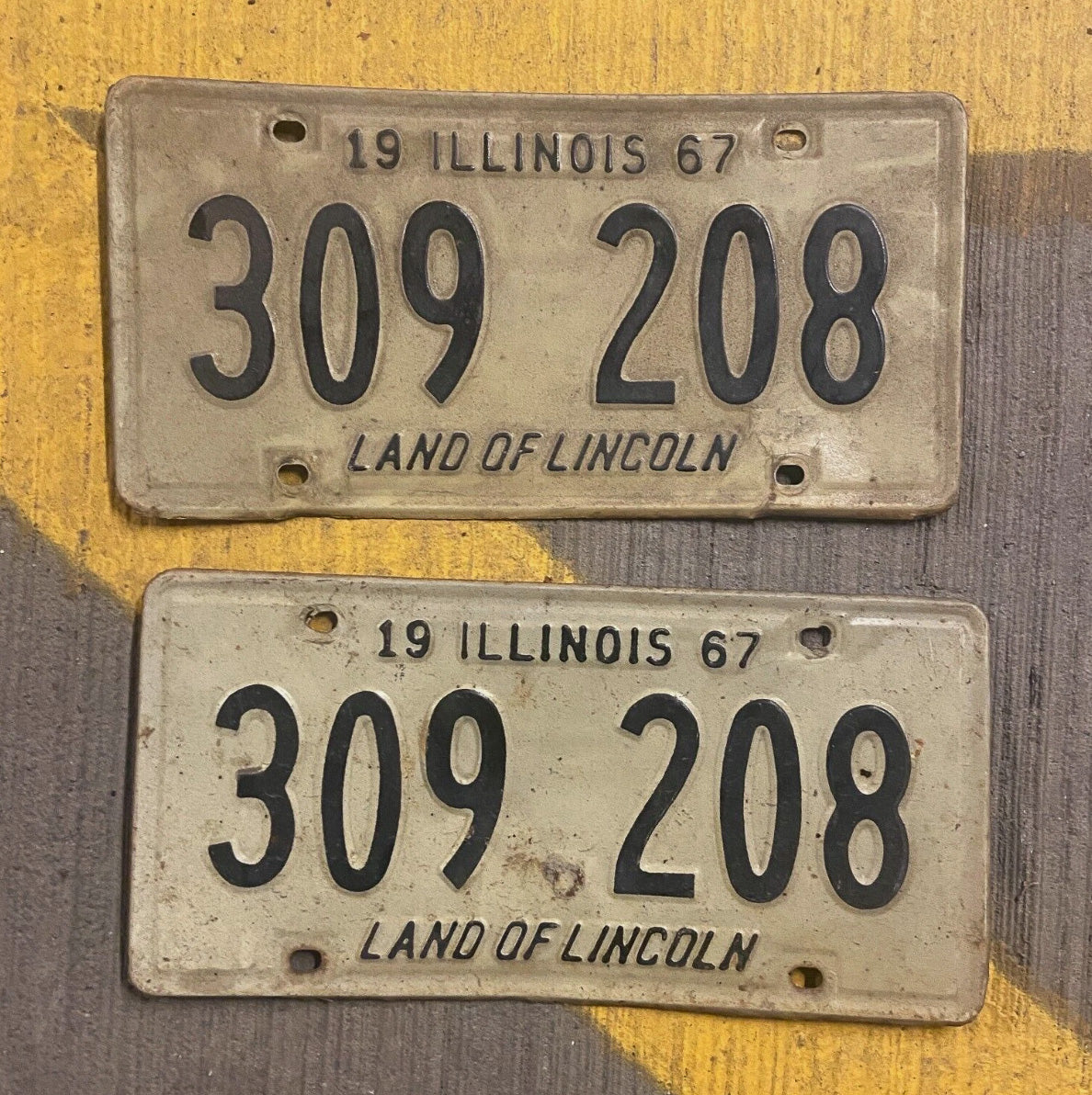 Photo of a 1967 Illinois License Plate Auto Tag Garage Decor Vintage 309 208