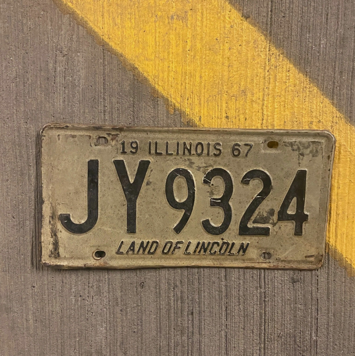 Photo of a 1967 Illinois License Plate Auto Tag Garage Decor Vintage JY 9324