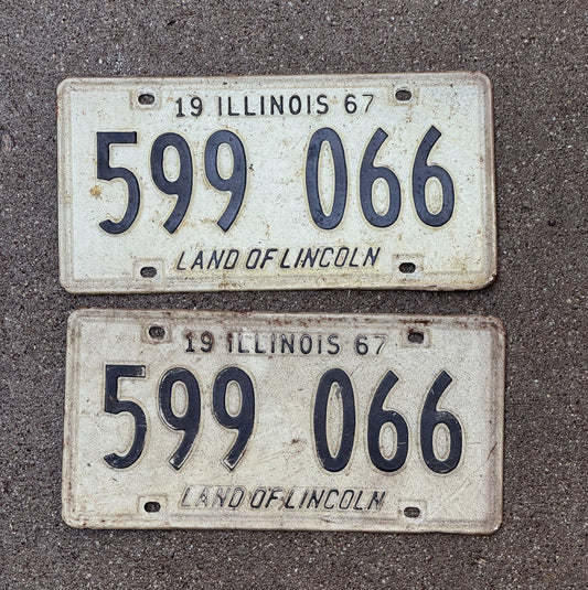 Photo of a 1967 Illinois License Plate Pair Auto Tag Garage Decor Vintage 599 066