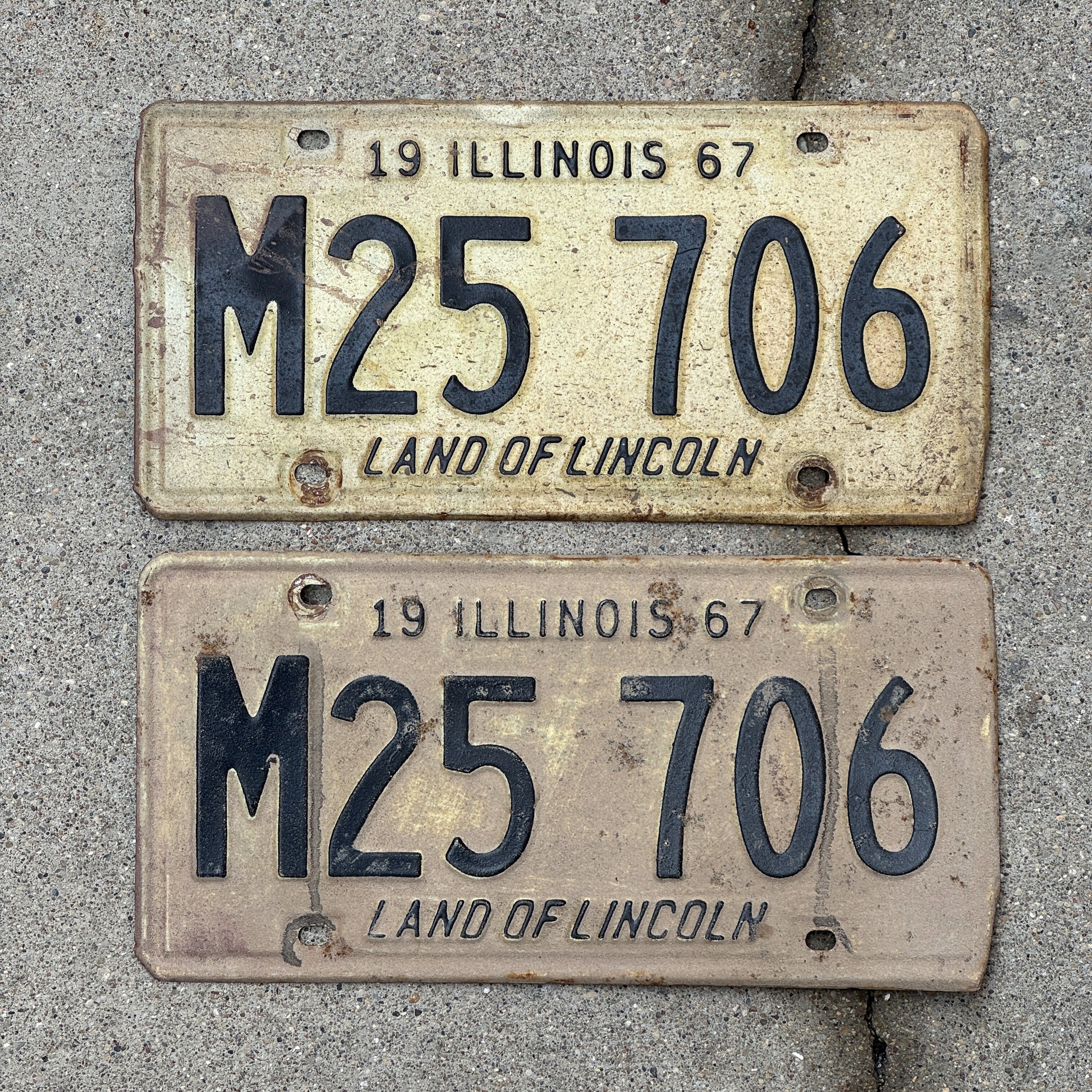 Photo of a 1967 Illinois Municipal License Plate Pair Auto Tag Garage Decor Vintage M 25 706 with original patina