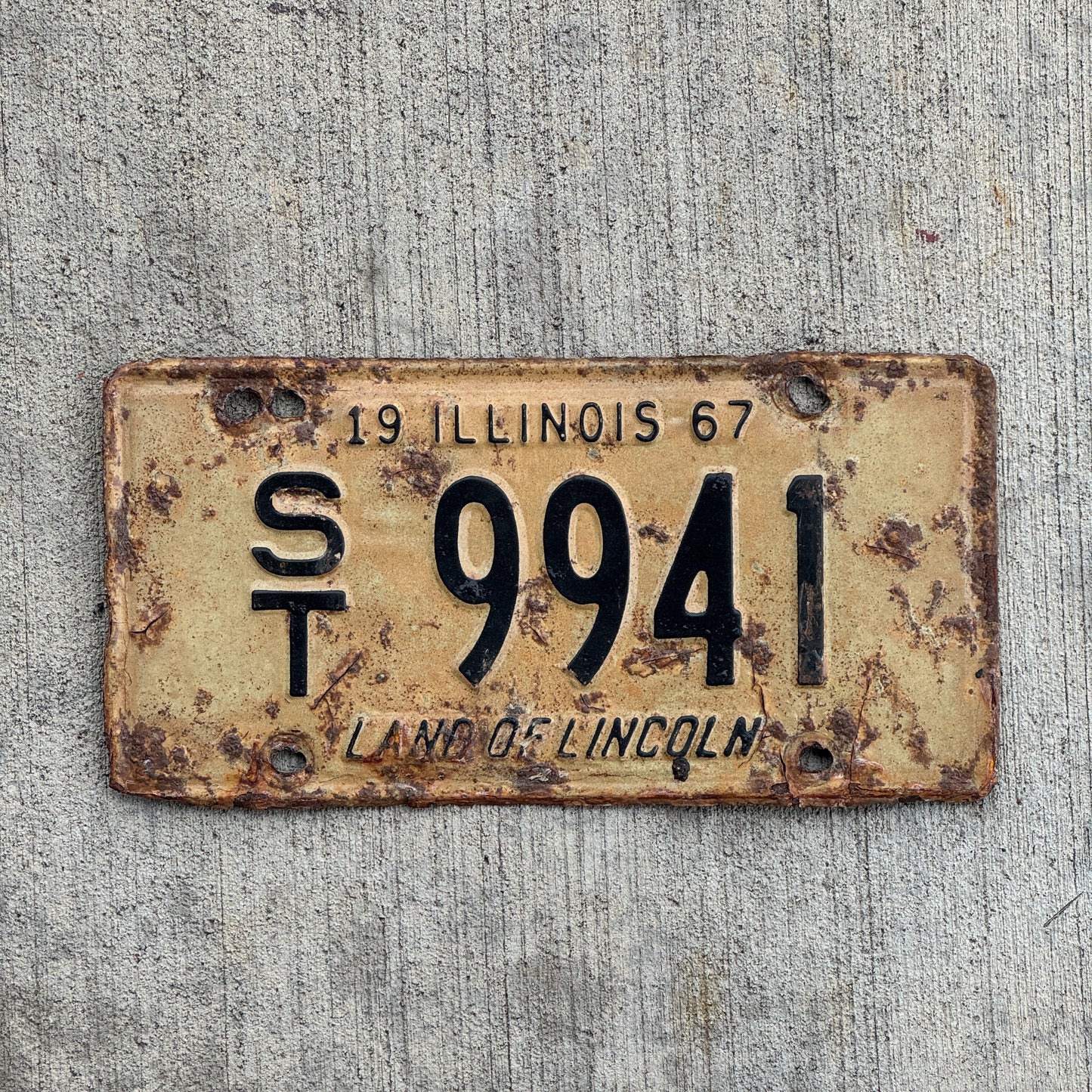 Photo of a 1967 Illinois Semi Trailer License Plate Auto Tag Garage Decor Vintage ST 9941 with original patina