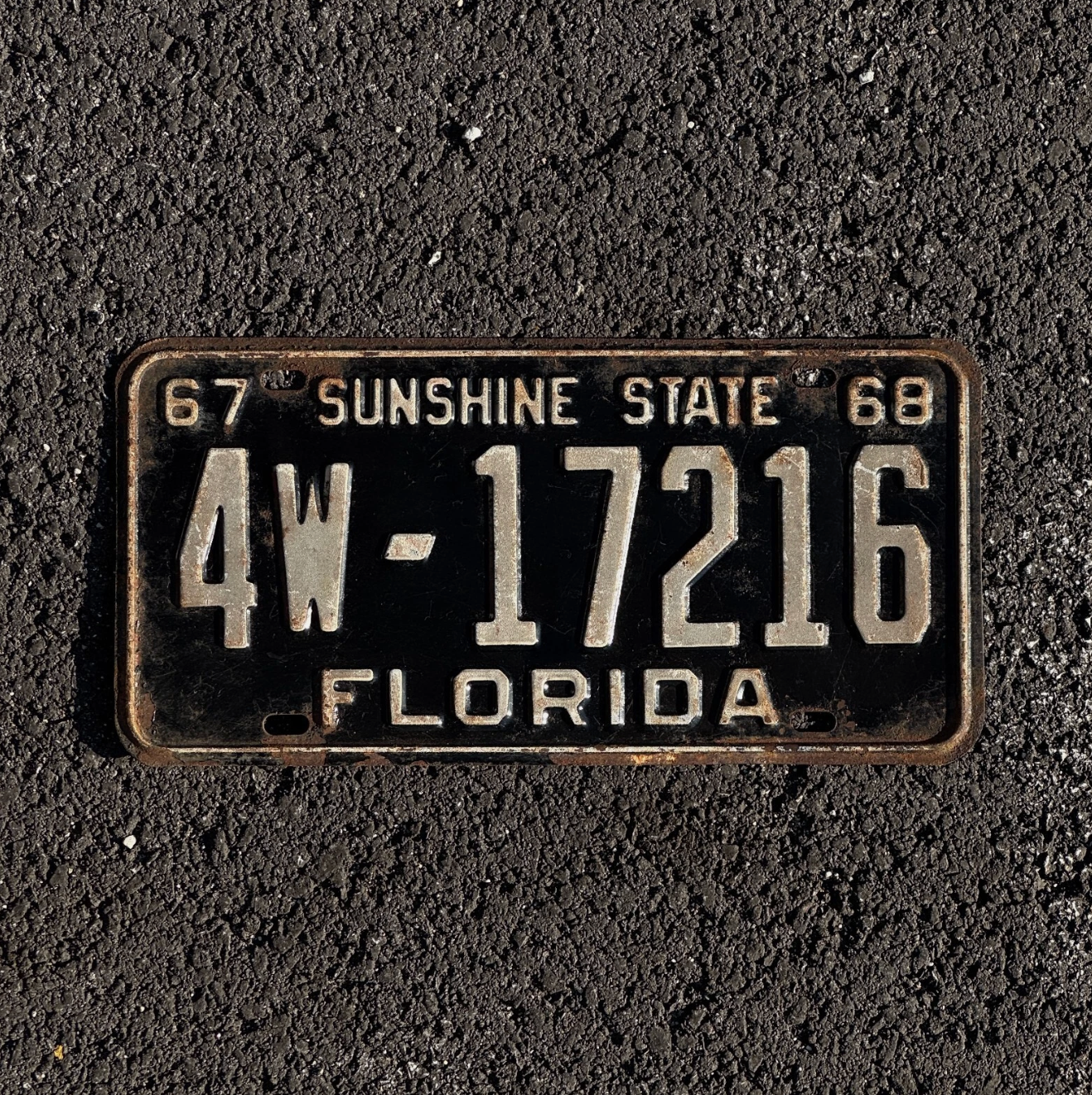 1967 1968 Florida License Plate Pinellas County 4W 17216