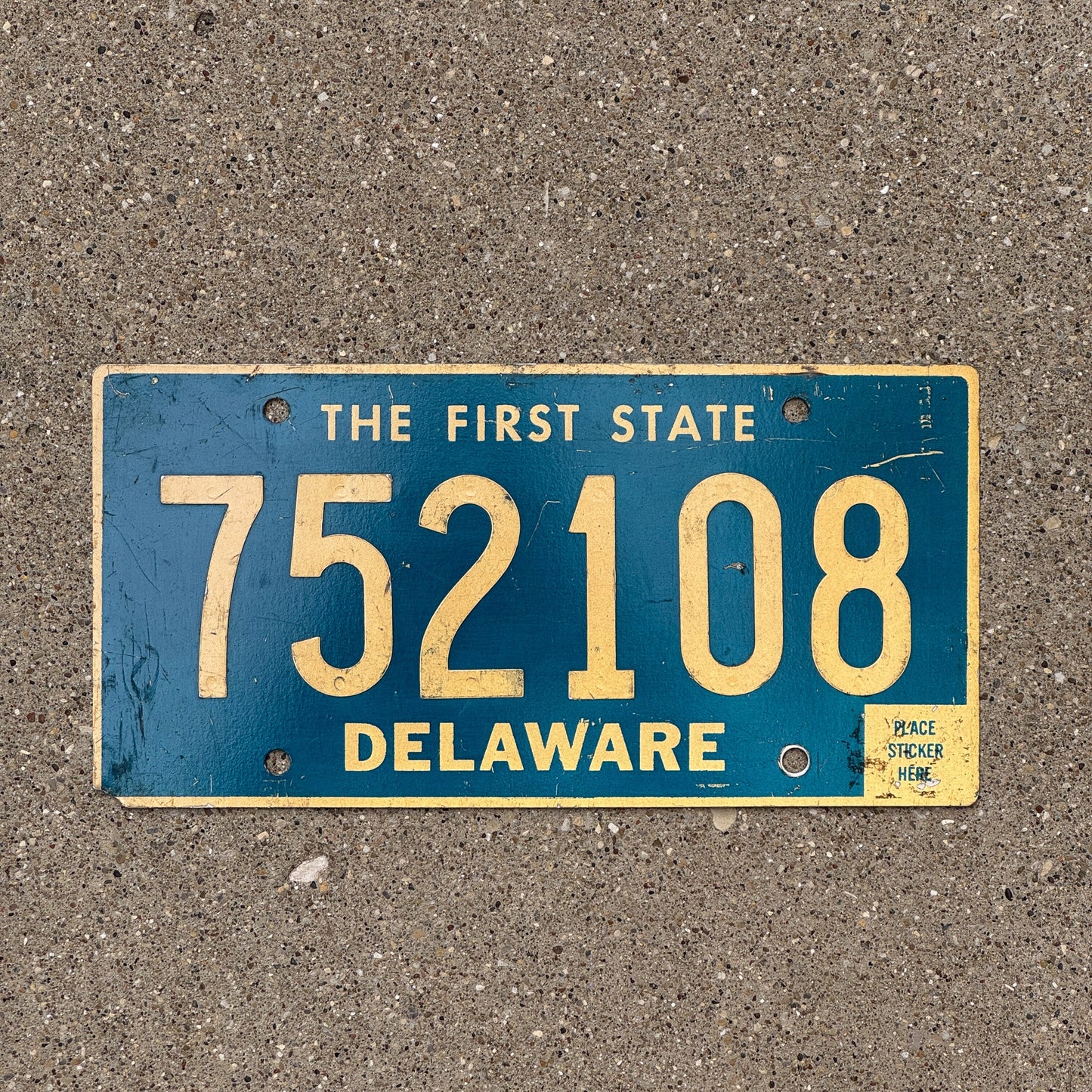 Photo of a 1968 Base Delaware License Plate Auto Tag Garage Decor Vintage 752108