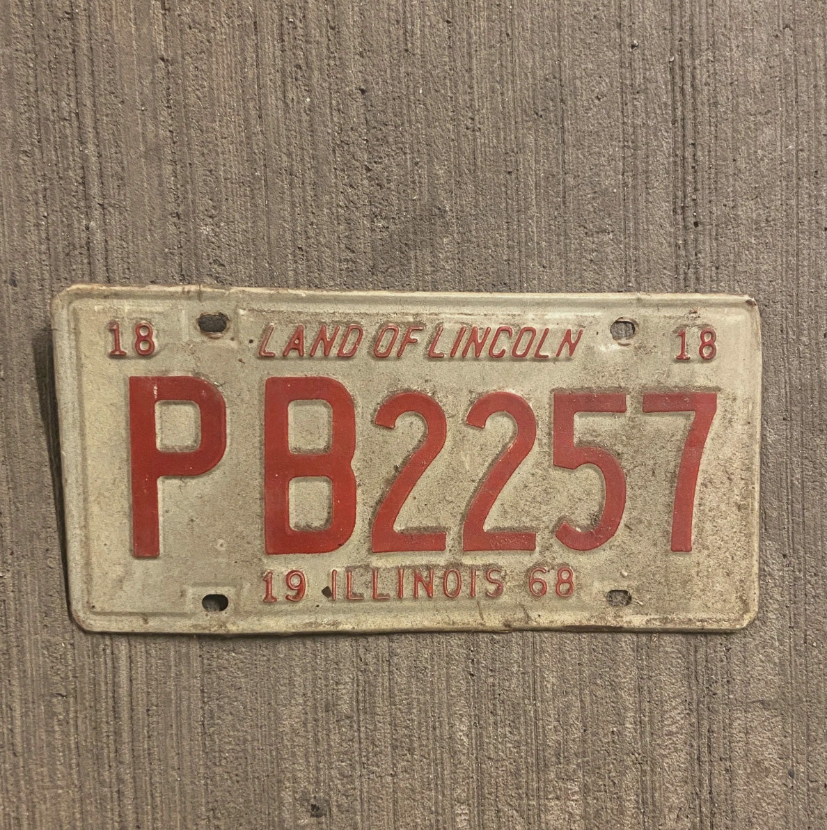 Photo of a 1968 Illinois License Plate Auto Tag Garage Decor Vintage PB 2257