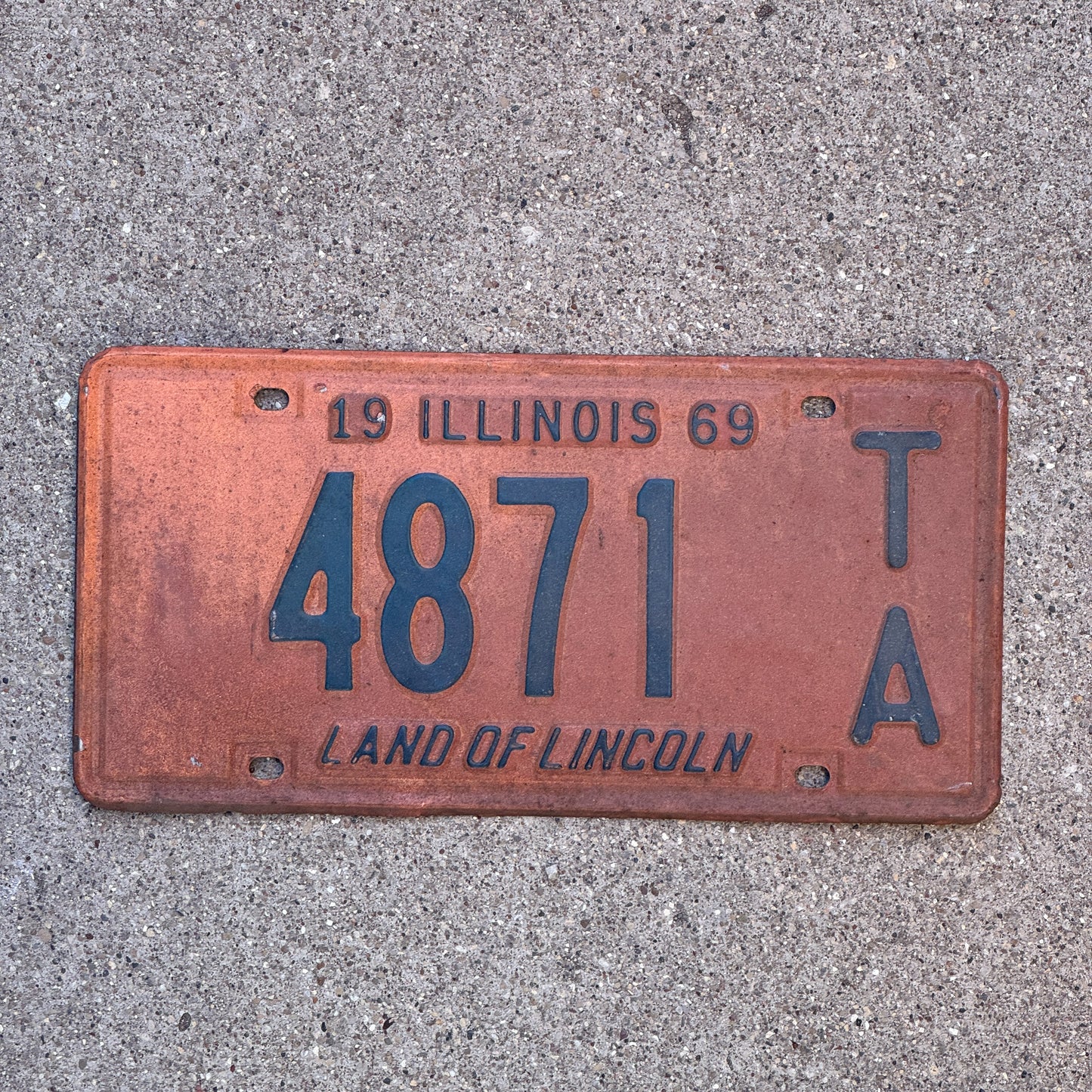 Photo of a 1968 Illinois Trailer License Plate Auto Tag Garage Decor Vintage 4871 TA with original patina