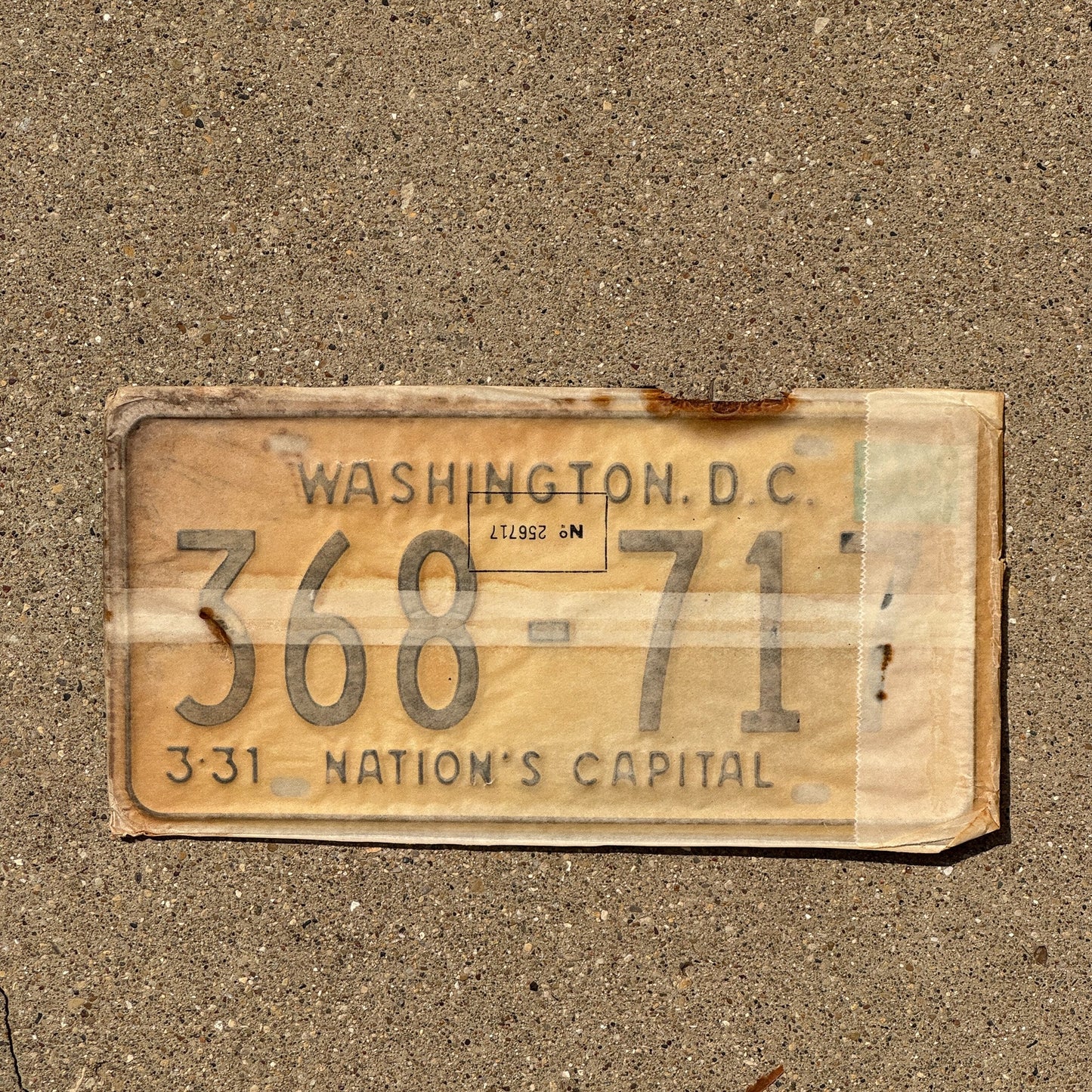 Photo of a 1968 Washington DC License Plate Auto Tag Garage Decor Vintage with Envelope 368 717