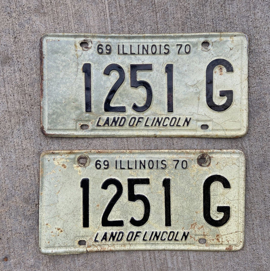Photo of a 1969 1970 Illinois Truck License Plate Pair Auto Tag Garage Decor Vintage 1251 G with original patina