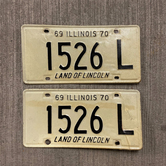 Photo of a 1969 1970 Illinois Truck License Plate Pair Auto Tag Garage Decor Vintage 1526 L with original patina