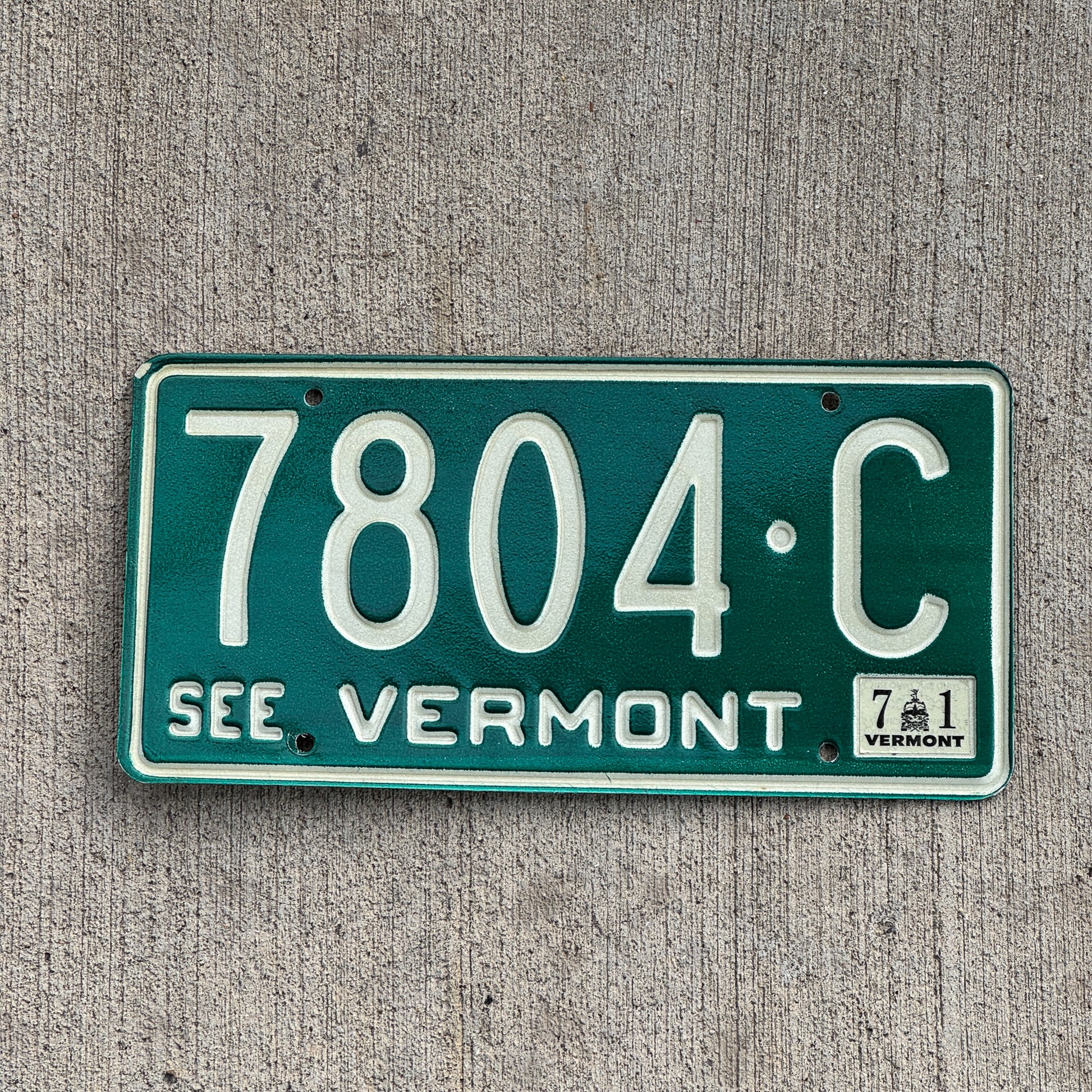 Photo of a 1969 1971 Vermont License Plate Auto Tag Garage Decor Vintage 7804 C with original patina
