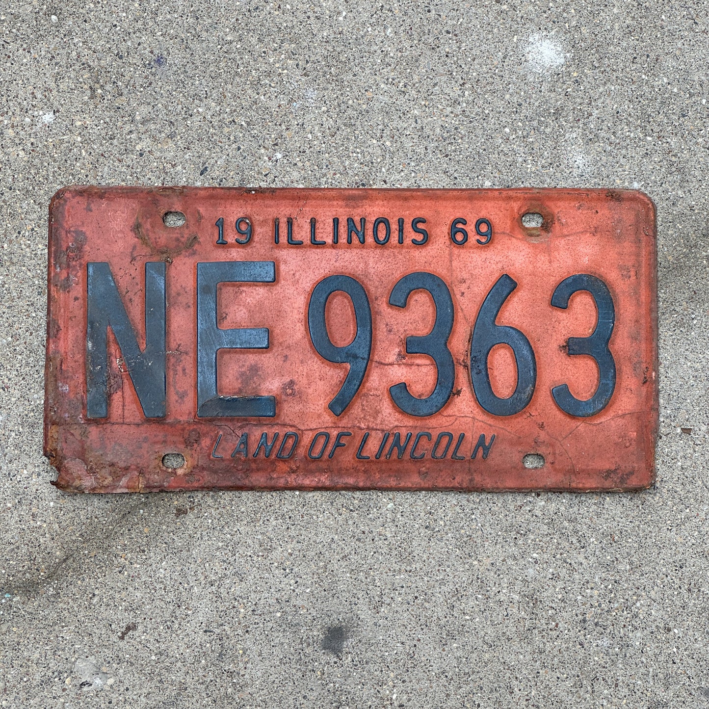 Photo of a 1969 Illinois License Plate Auto Tag Garage Decor Vintage NE 9363 with original patina