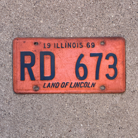Photo of a 1969 Illinois License Plate Auto Tag Garage Decor Vintage RD 673 with original patina