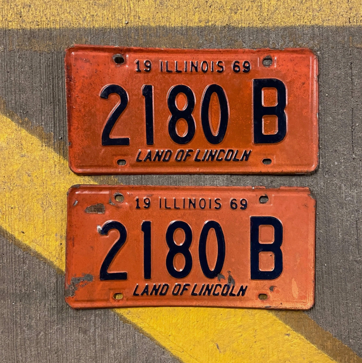 Photo of a 1969 Illinois Truck License Plate Pair Auto Tag Garage Decor Vintage 2180 B with original patina