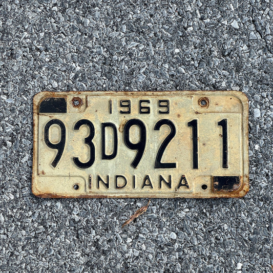 Photo of a 1969 Indiana License Plate Auto Tag Garage Decor Vintage 93D9211