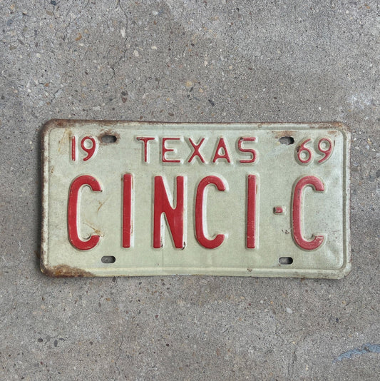 Photo of a 1969 Texas Vanity License Plate Auto Tag Garage Decor Vintage Cincinnati CINCI C with original patina
