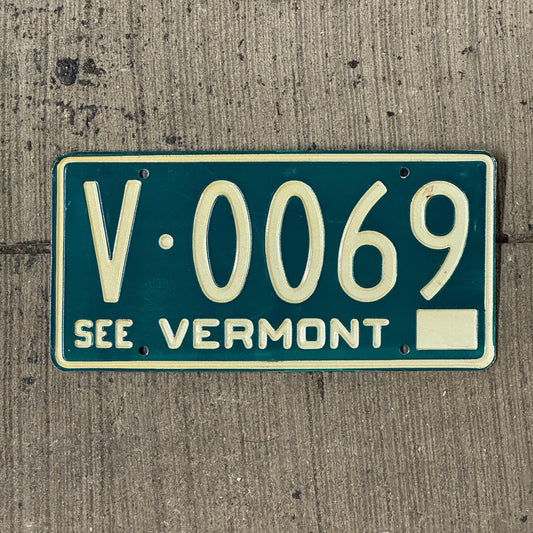 Photo of a 1969 Vermont SAMPLE License Plate Auto Tag Garage Decor Vintage V 0069