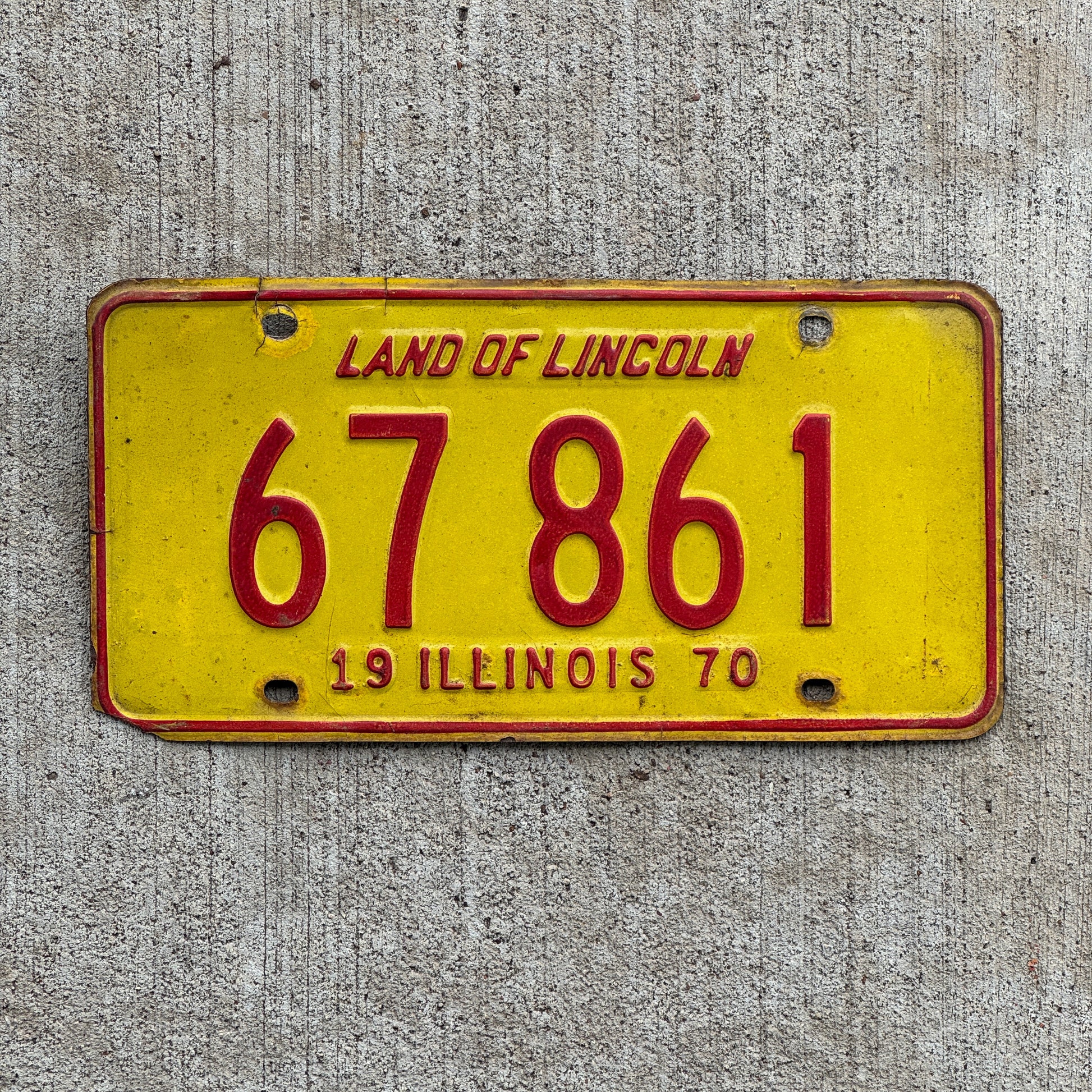 Photo of a 1970 Illinois License Plate Auto Tag Garage Decor Vintage 67 861 with original patina