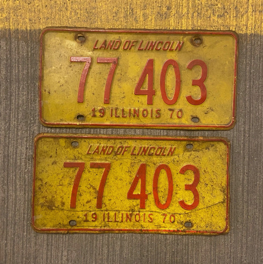 Photo of a 1970 Illinois License Plate Auto Tag Garage Decor Vintage 77 403