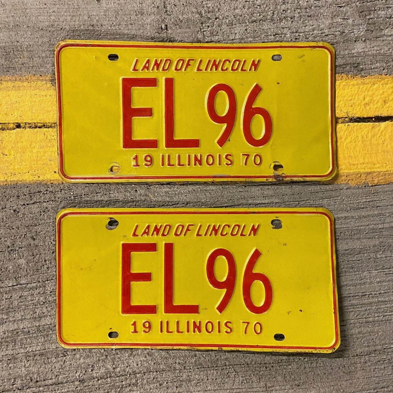 Photo of a 1970 Illinois License Plate Pair Auto Tag Garage Decor Vintage EL 96 with original patina