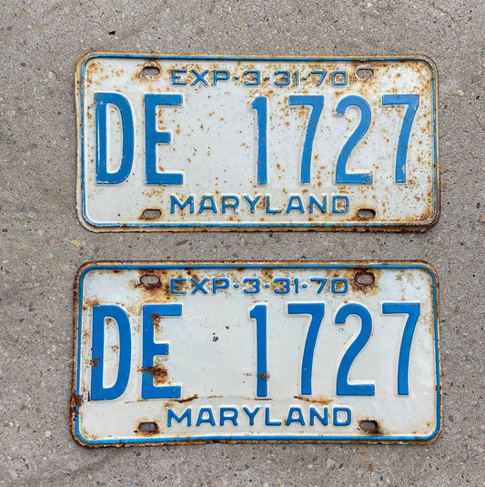 Photo of a 1970 Maryland License Plate Pair Auto Tag Garage Decor Vintage DE 1727 with original patina