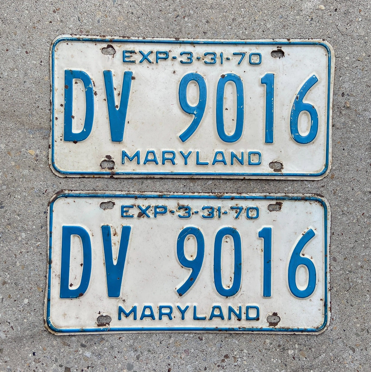 Photo of a 1970 Maryland License Plate Pair Auto Tag Garage Decor Vintage DV 9016 with original patina