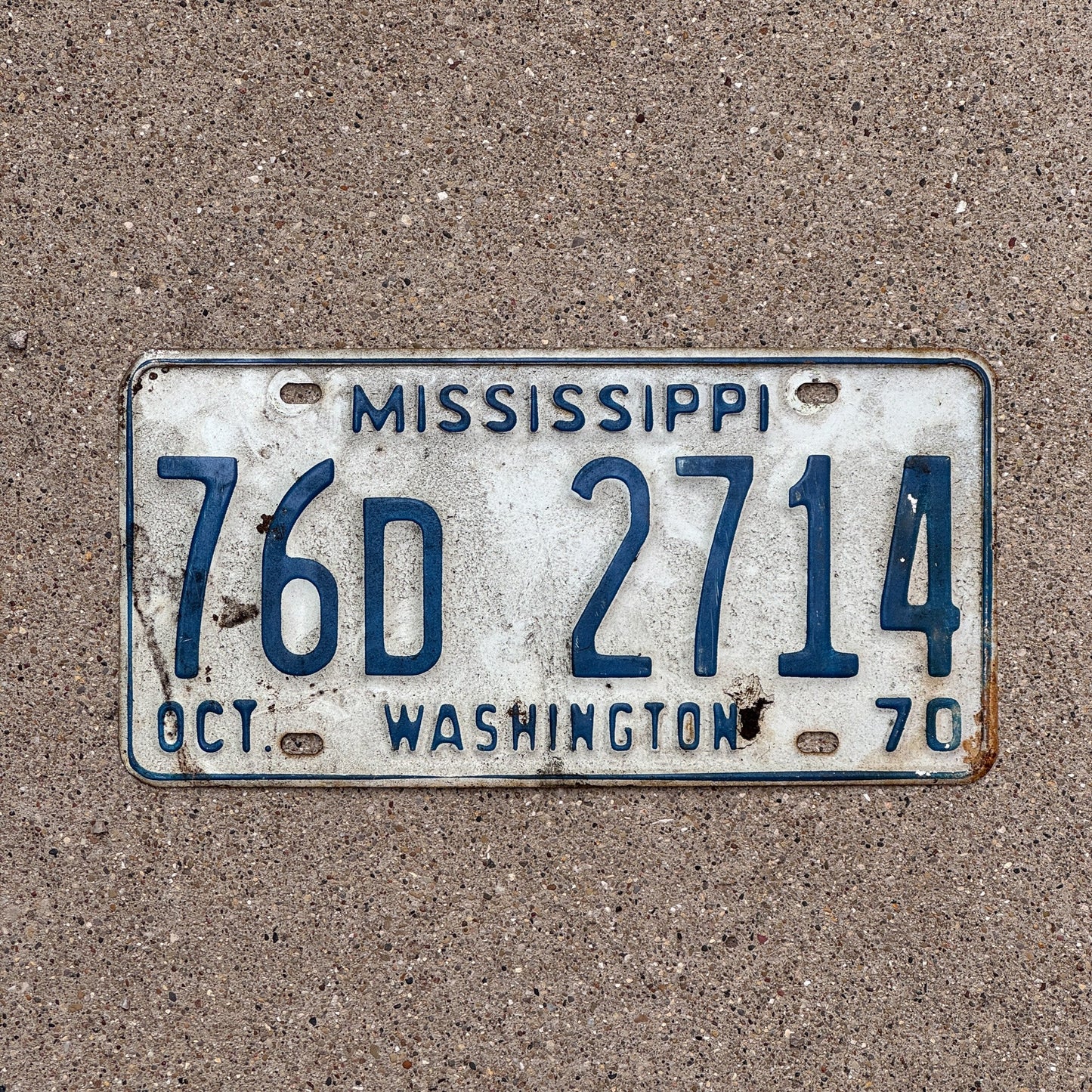 Photo of a 1970 Mississippi License Plate Auto Tag Garage Decor Vintage 76D 2714