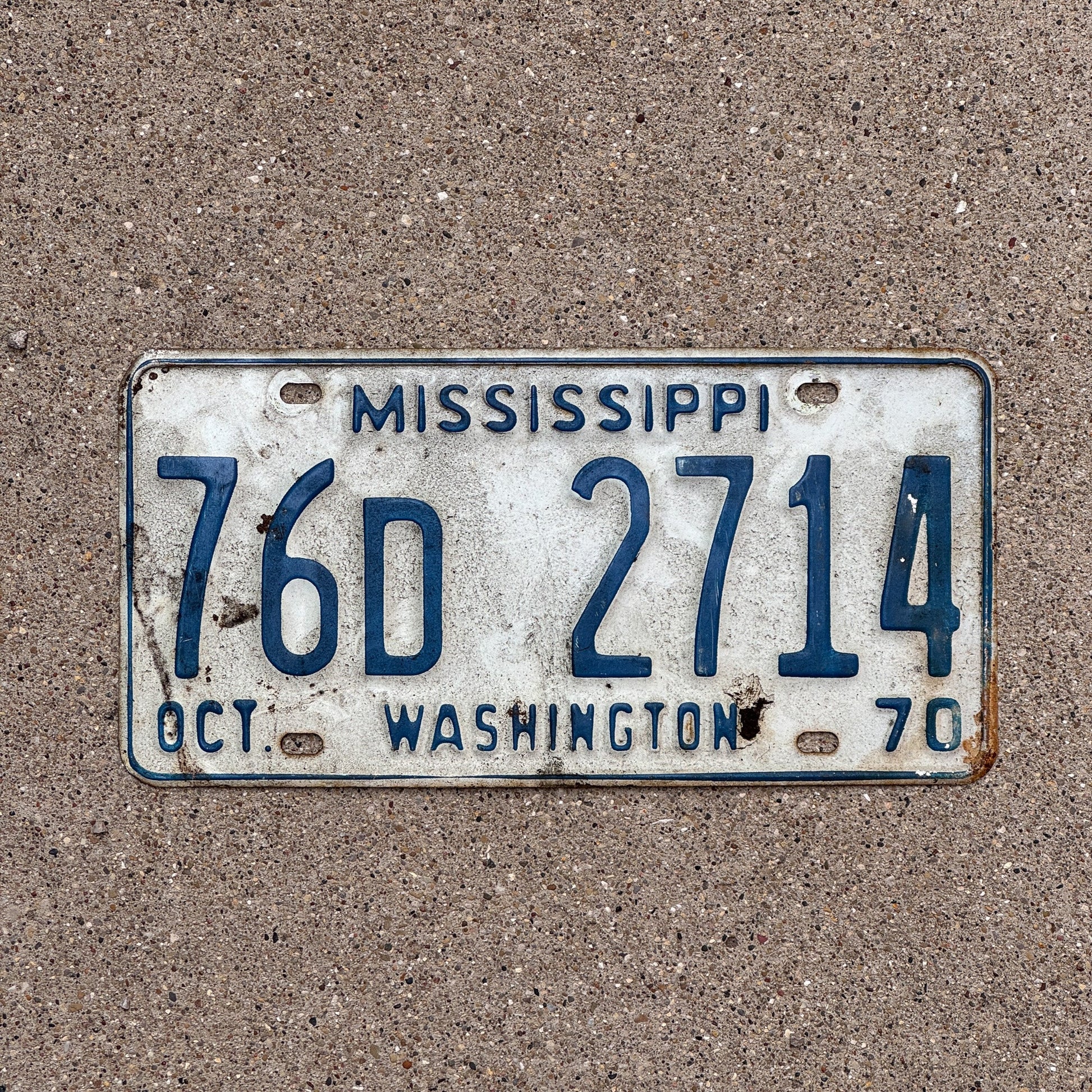Photo of a 1970 Mississippi License Plate Auto Tag Garage Decor Vintage 76D 2714