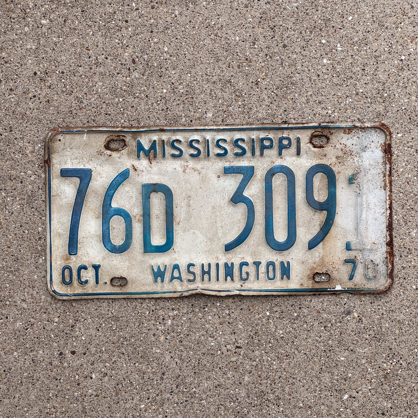 Photo of a 1970 Mississippi License Plate Auto Tag Garage Decor Vintage 76D 3091