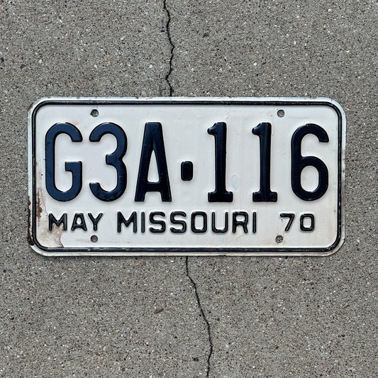 Photo of a 1970 Missouri License Plate Auto Tag Garage Decor Vintage G3A 116