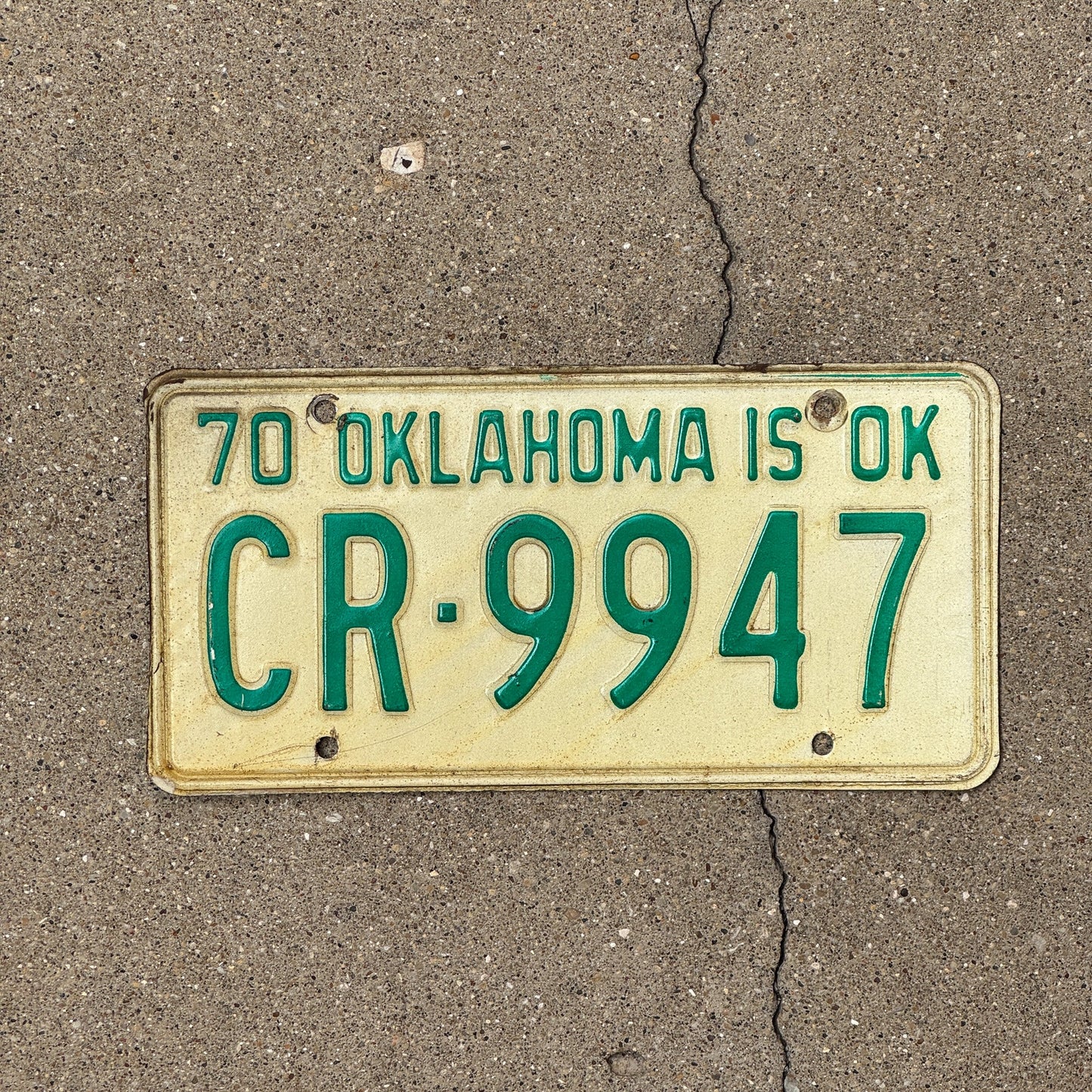 Photo of a 1970 Oklahoma License Plate Auto Tag Garage Decor Vintage CR 9947