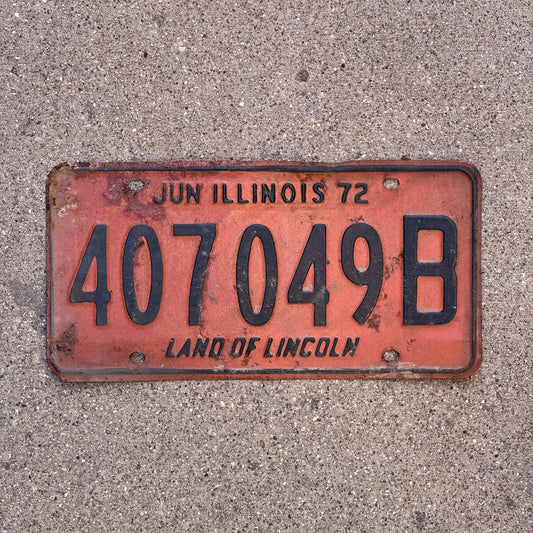 Photo of a 1971 1972 Illinois Truck License Plate Auto Tag Garage Decor Vintage 407 049 B with original patina