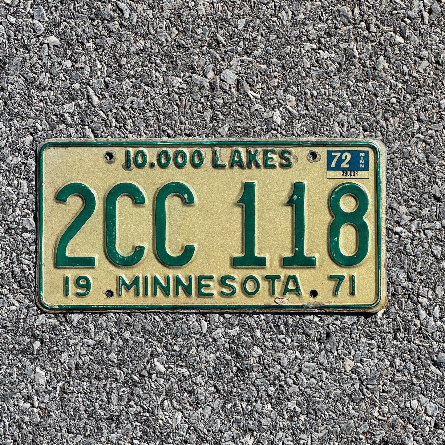 Photo of a 1971 1972 Minnesota License Plate Auto Tag Garage Decor Vintage 2CC118