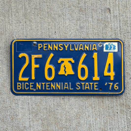 Photo of a 1971 1972 Pennsylvania License Plate Auto Tag Garage Decor Vintage Bicentennial Liberty Bell 2F6 614 with original patina