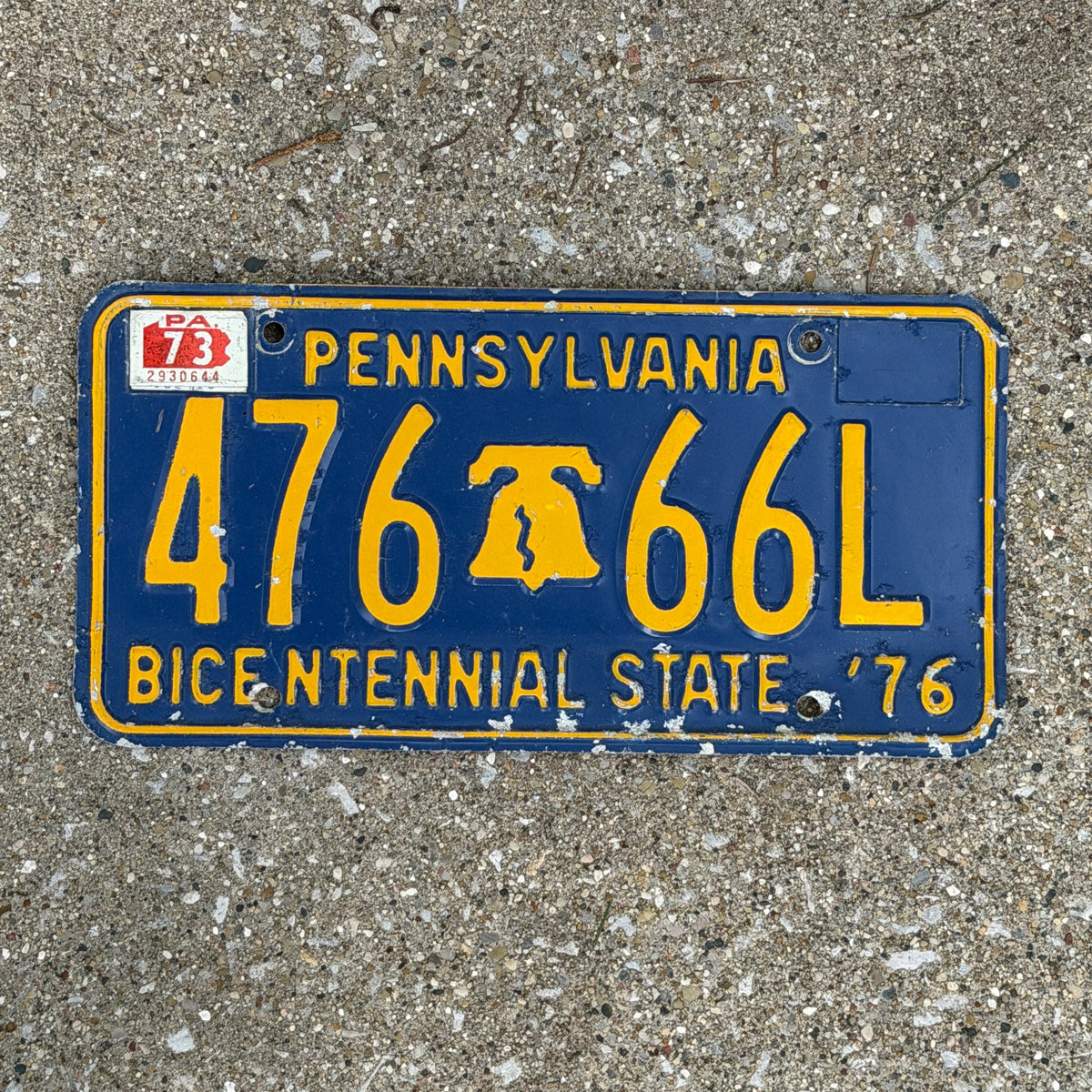 Photo of a 1971 1973 Pennsylvania License Plate Auto Tag Garage Decor Vintage Bicentennial Liberty Bell 476 66L with original patina