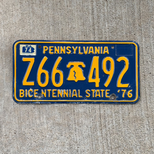Photo of a 1971 1974 Pennsylvania License Plate Auto Tag Garage Decor Vintage Bicentennial Liberty Bell Z66 492 with original patina